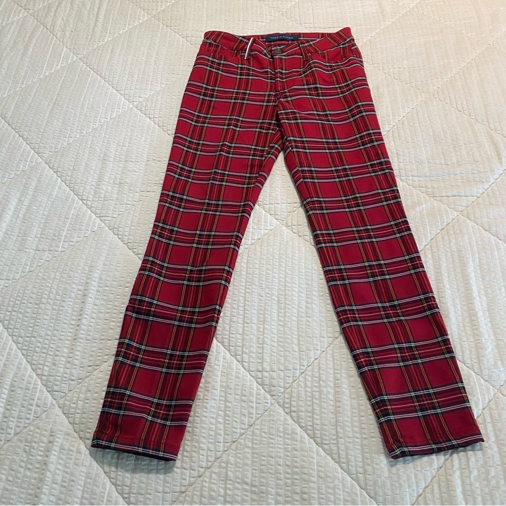 Tommy Hilfiger Women's Printed Pants Casual Red Plaid Ankle Skinny, size 2 - Picture 2 of 12